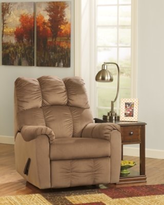 Breegin Chairside End Table - Image 8