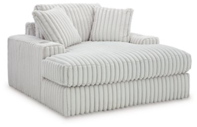 Stupendous 3-Piece Sectional and Oversized Chaise - Image 3