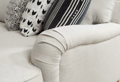 Huntsworth 2-Piece Sectional with Chaise - Image 3