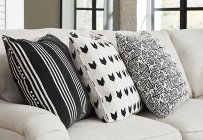 Huntsworth 2-Piece Sectional with Chaise - Image 4