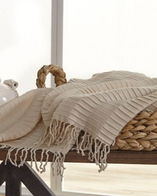 Mendez Throw (Set of 3) - Image 3