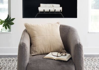 Rayvale Pillow - Image 3