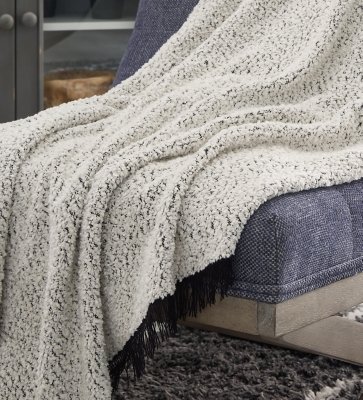 Leonita Throw - Image 4