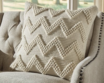 Amie Pillow - Image 3