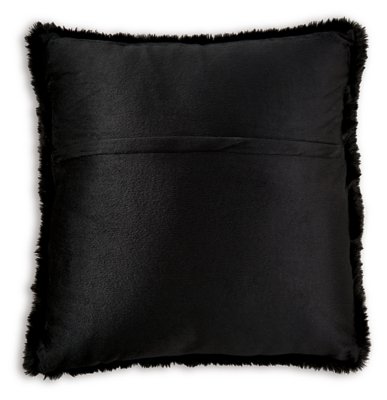 Gariland Pillow - Image 5