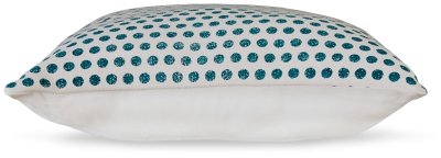 Monique Pillow - Image 4
