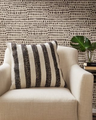 Cassby Pillow - Image 3