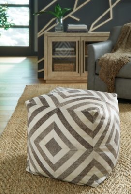 Hartselle Pouf - Image 3