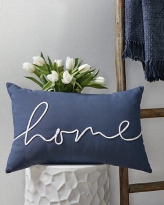 Velvetley Pillow - Image 3