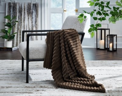 Alsonwell Throw - Image 3