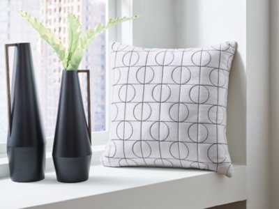 Kydner Pillow (Set of 4) - Image 3