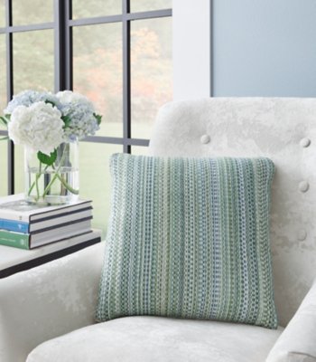 Keithley Next-Gen Nuvella Pillow - Image 3