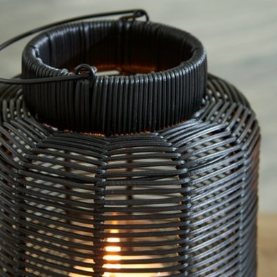 Evonne Lantern - Image 5