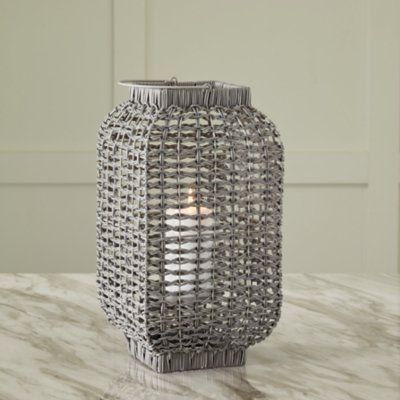 Evonne Lantern - Image 3