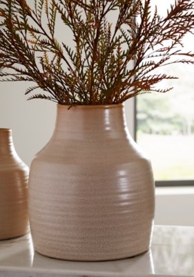Millcott Vase (Set of 2) - Image 3