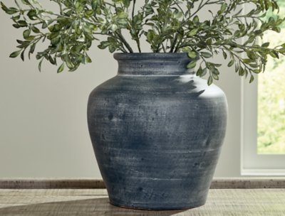 Meadie Vase - Image 3