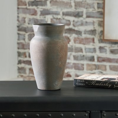 Brickmen Vase - Image 3