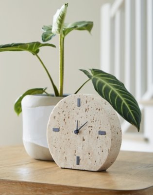 Donfordson Table Clock (Set of 2) - Image 3
