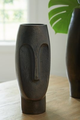 Elanman Vase - Image 3