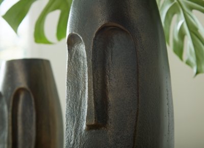 Elanman Vase - Image 5