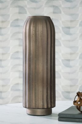 Briarcott Vase - Image 3