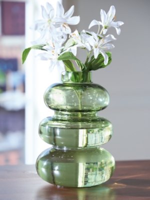 Renethorne Vase - Image 3