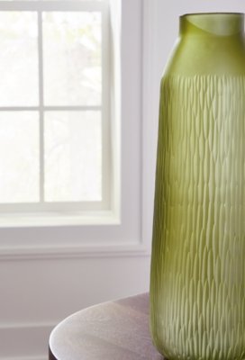 Scottyard Vase - Image 4