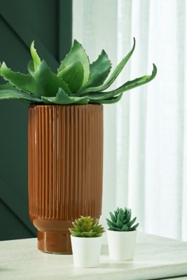 Avalyah Vase - Image 3