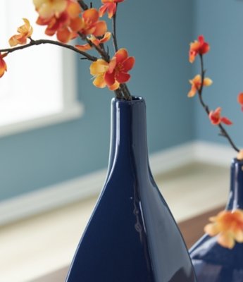 Abtinson Vase - Image 4