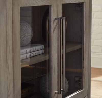 Dalenville Accent Cabinet - Image 9