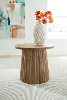 Ceilby Accent Table - Image 3