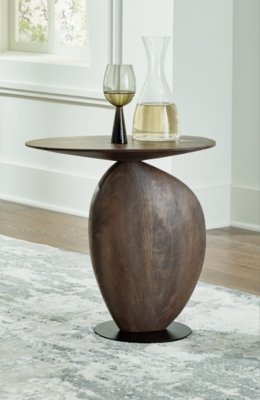 Cormmet Accent Table - Image 3