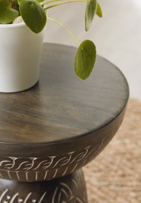 Hadcher Accent Table - Image 5