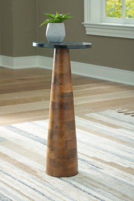Quinndon Accent Table - Image 3