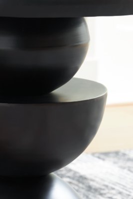 Kurtson Accent Table - Image 4