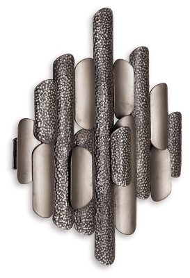 Laddwick Wall Decor - Image 4