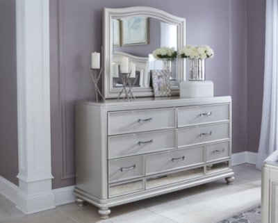 Coralayne Queen Upholstered Bed with Mirrored Dresser and Nightstand - Image 7