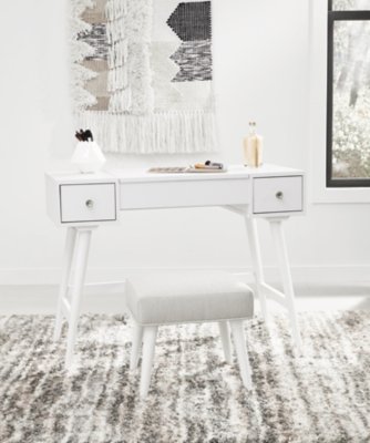 Thadamere Vanity with Stool - Image 3