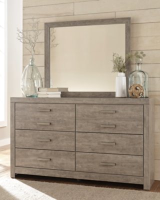 Culverbach Queen Bed with Mirrored Dresser and 2 Nightstand - Image 7