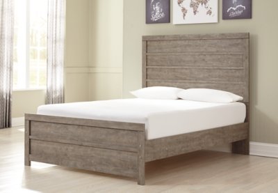 Culverbach Full Panel Bed, Dresser and Chest - Image 17