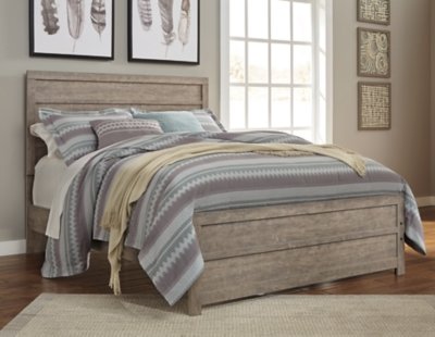 Culverbach Queen Panel Bed and Dresser - Image 6