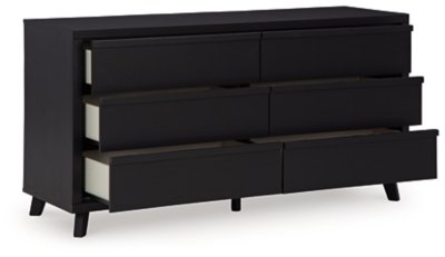 Danziar King Panel Bed, Dresser and 2 Nightstands - Image 3