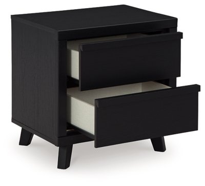 Danziar King Panel Bed, Dresser and Nightstand - Image 13