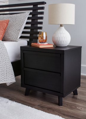 Danziar Nightstand - Image 3