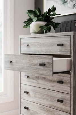 Vessalli Chest of Drawers - Image 11