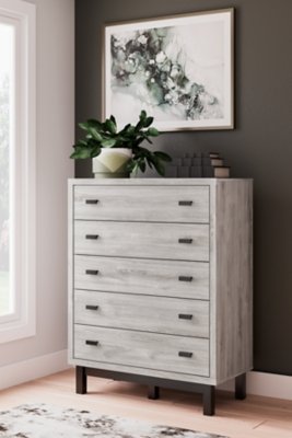 Vessalli Chest of Drawers - Image 3