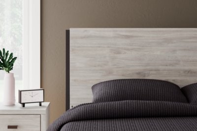 Vessalli King Panel Bed, Dresser and Mirror - Image 23