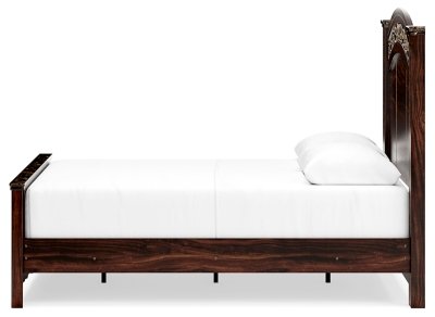 Glosmount Queen Poster Bed, Dresser, Mirror and Nightstand - Image 12