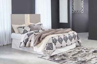Surancha Queen/Full Panel Headboard - Image 3