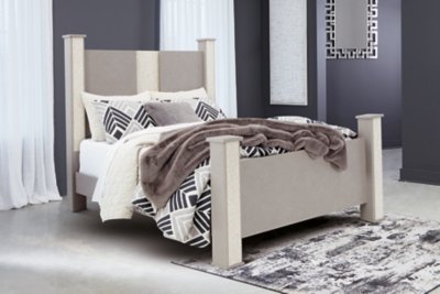 Surancha Queen Poster Bed, Dresser, Mirror and Nightstand - Image 16